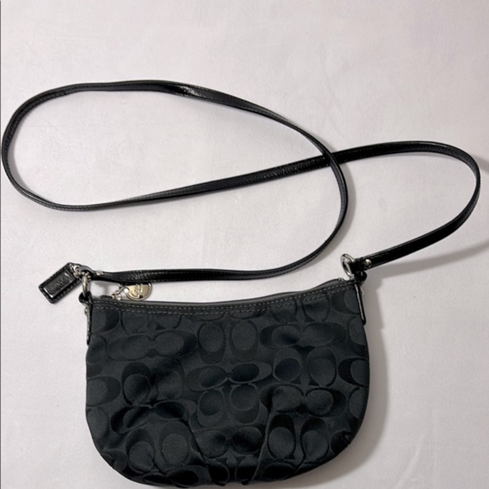 Coach Black Signature Jacquard Swing Pack